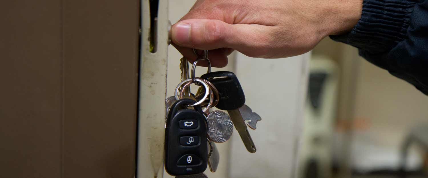 hire key holding and lock unlock